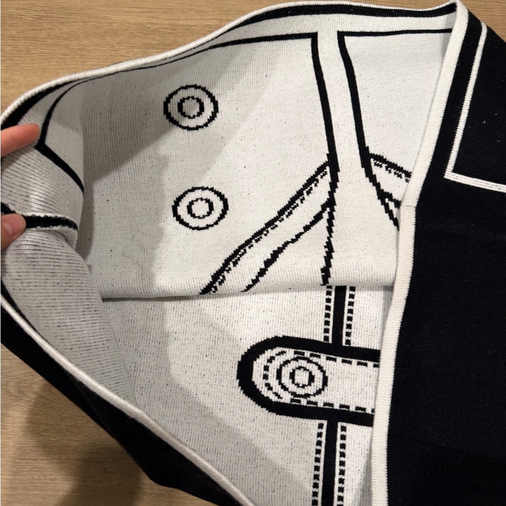 Black and White Turtleneck Sweater - Picture 6 of 6